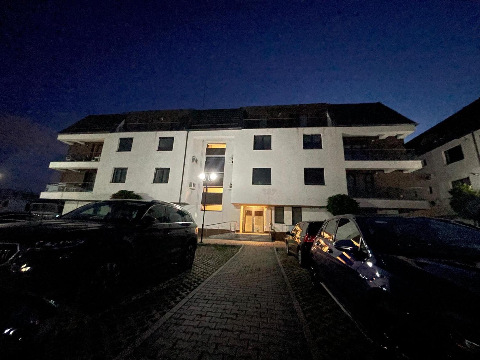 Air Otopeni Apartment Exterior photo